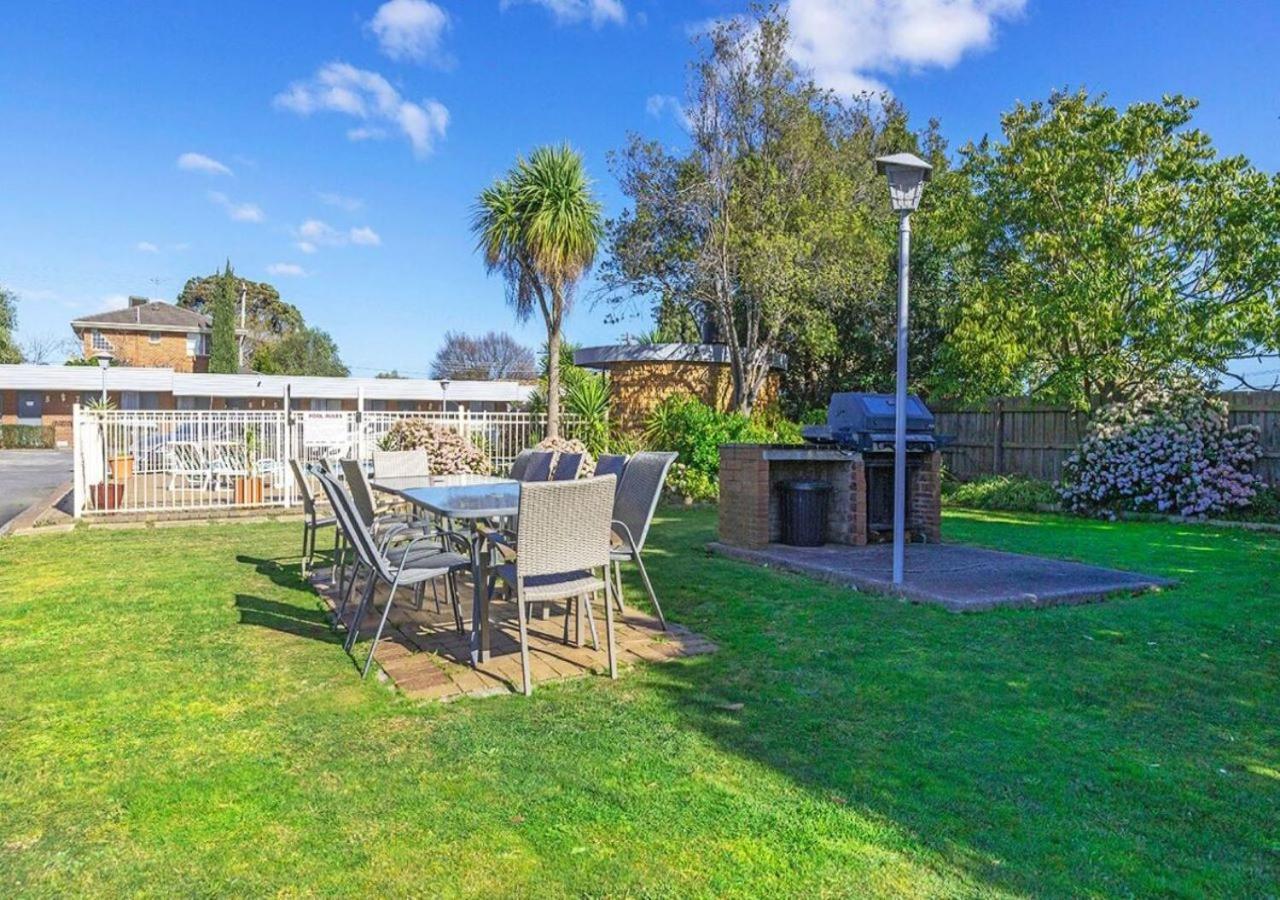 Burwood East Motel Екстериор снимка