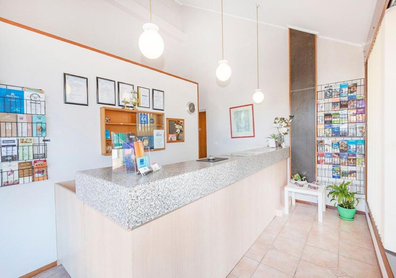 Burwood East Motel Екстериор снимка